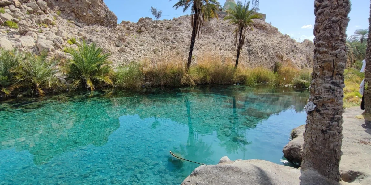 چشمه سبزپوشان