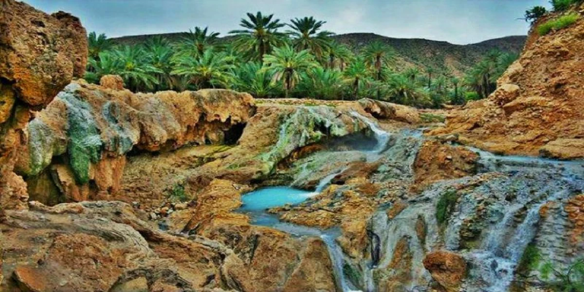 چشمه آبگرم گنو