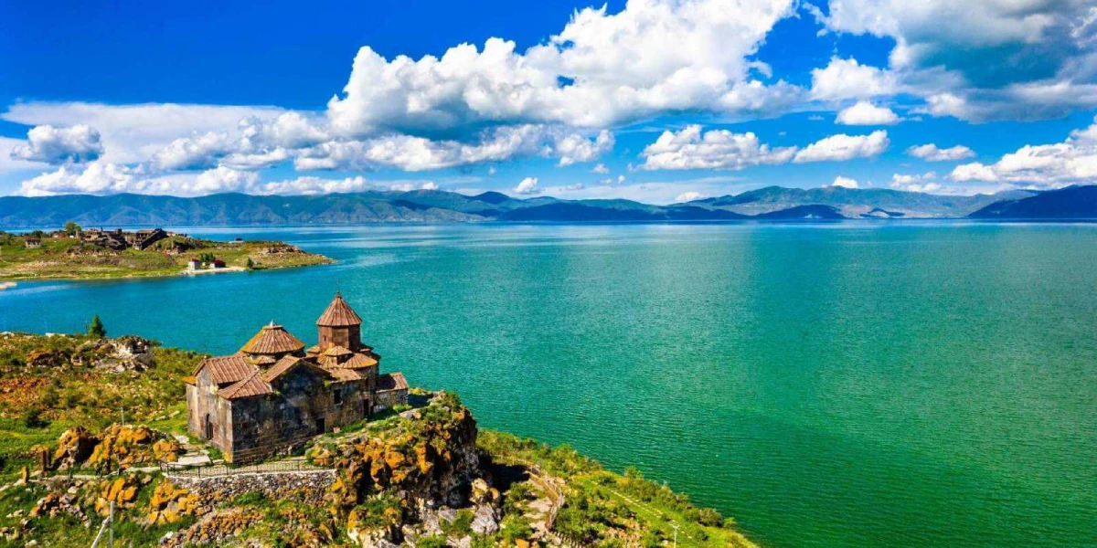 دریاچه سوان