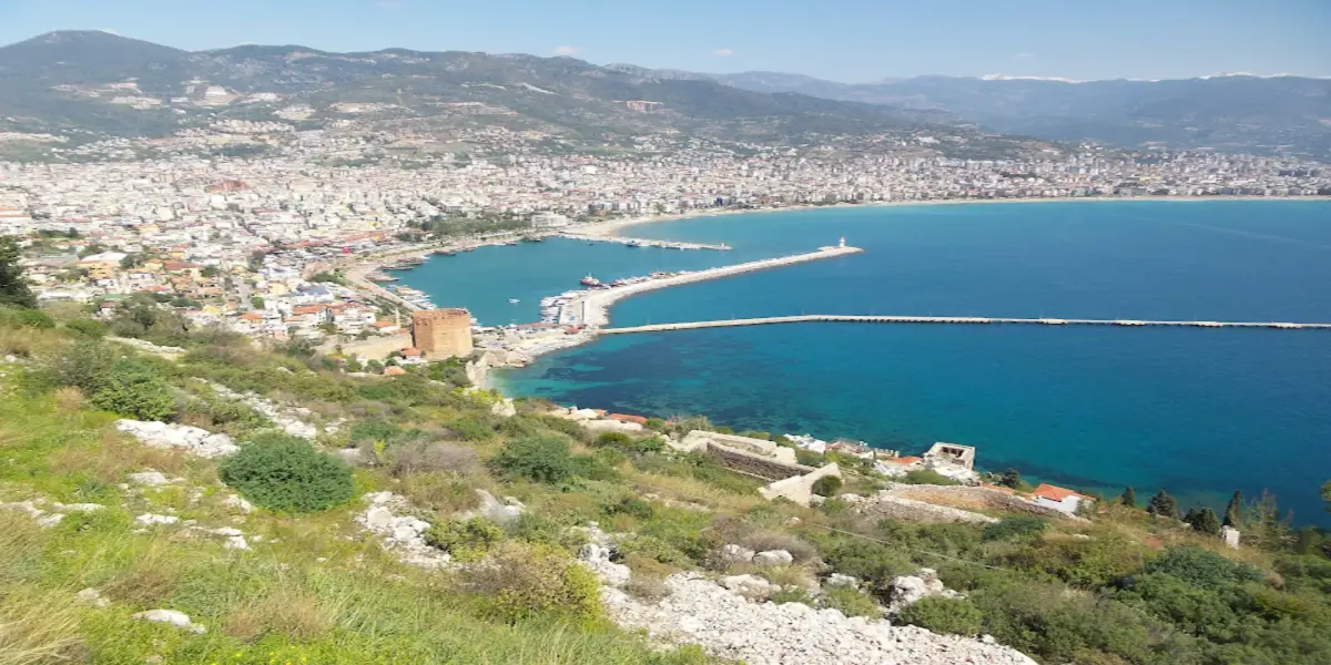 بهترین زمان سفر به آنتالیا