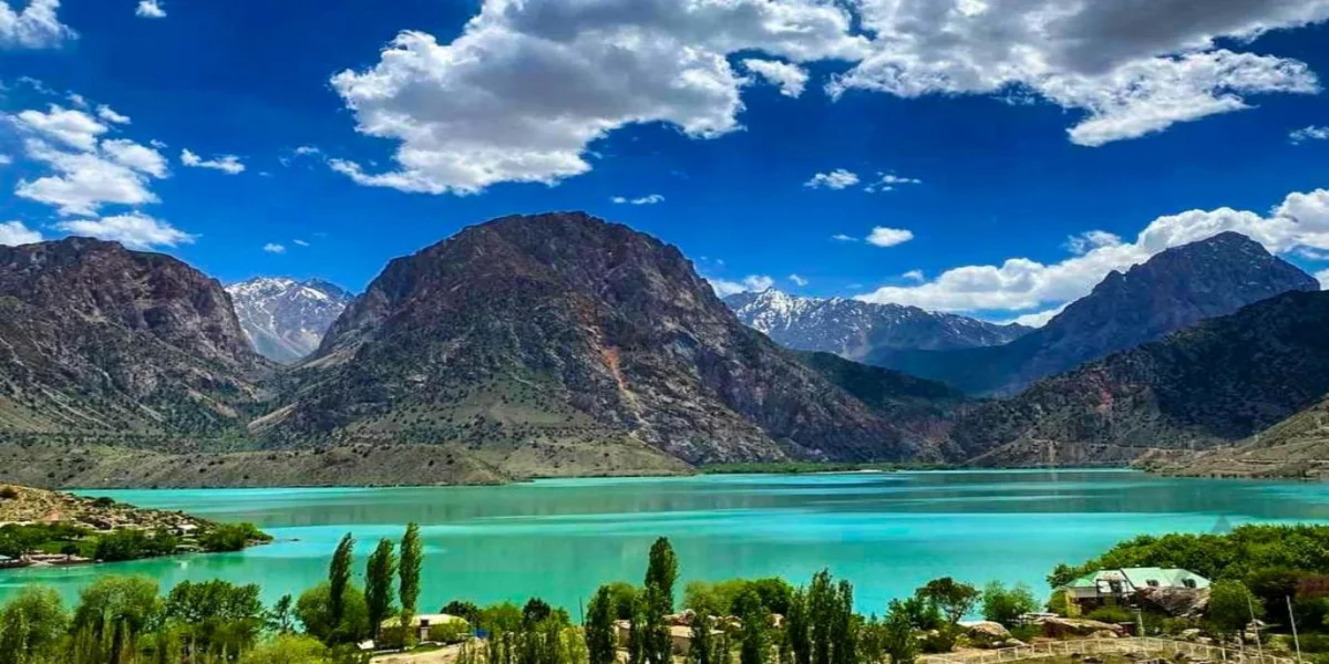 دریاچه اسکندرکول