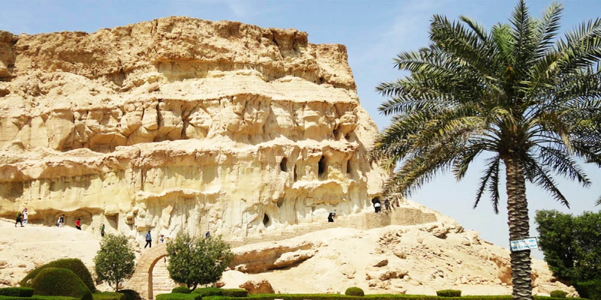 غار خربس