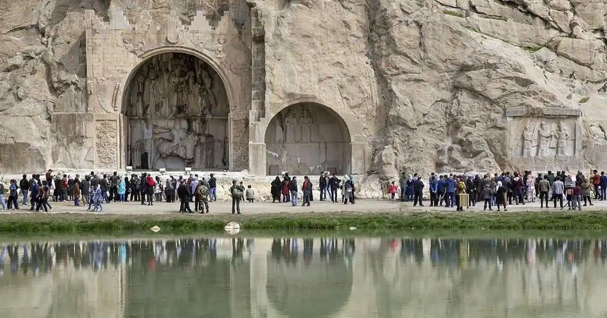 طاق بستان