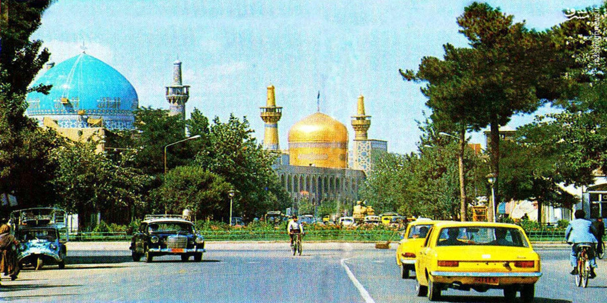 خیابان‌های شلوغ و مراکز خرید مشهد - پیاده‌روی و خرید سوغات در خیابان‌های مشهد