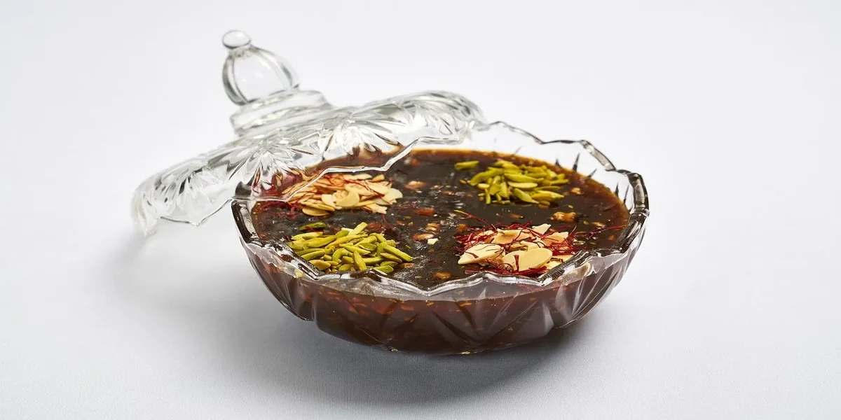حلوا عمانی، شیرینی سنتی و معروف این کشور
